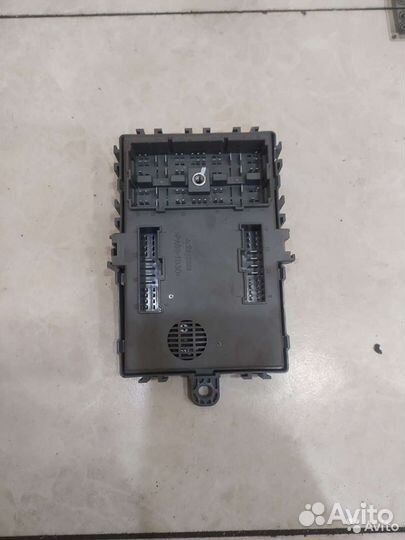 Блок предохронителей в салоне Chevrolet Авео Т250