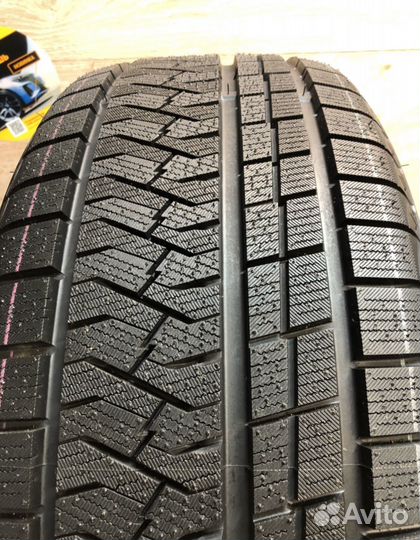 Triangle Snowlink TWT02 225/45 R18 и 255/40 R18 99V