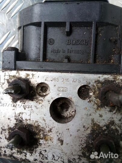 Блок ABS Мицубиси Спейс Стар MR475697