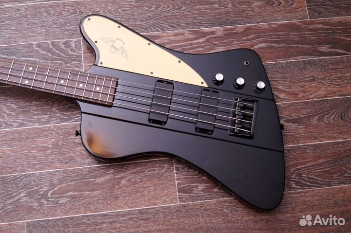 Tokai Thunderbird TB-65 Бас гитара