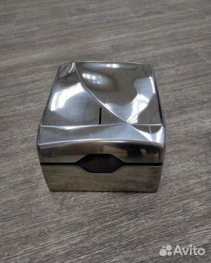 Держатель для бумажных полотенец