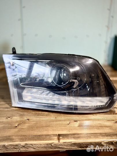 Dodge RAM 1500 фара