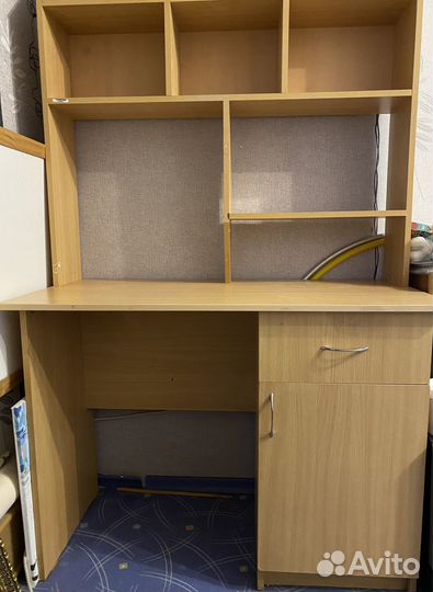 Продам детскую стенку б/у со столом