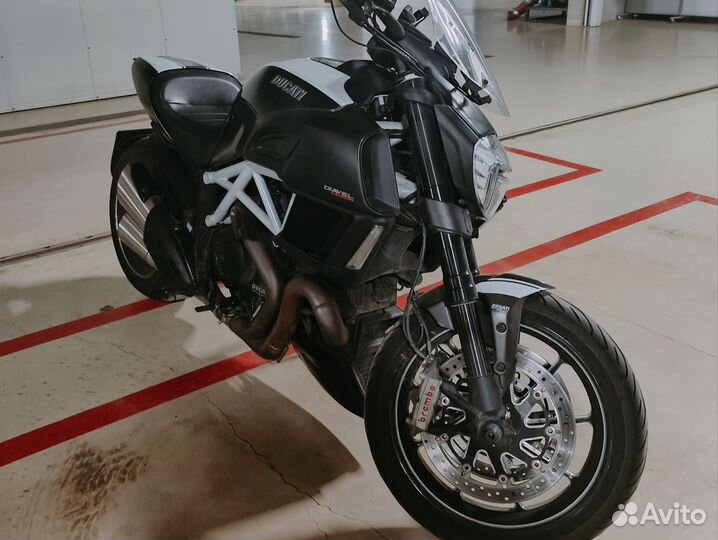 Ducati Diavel Carbon