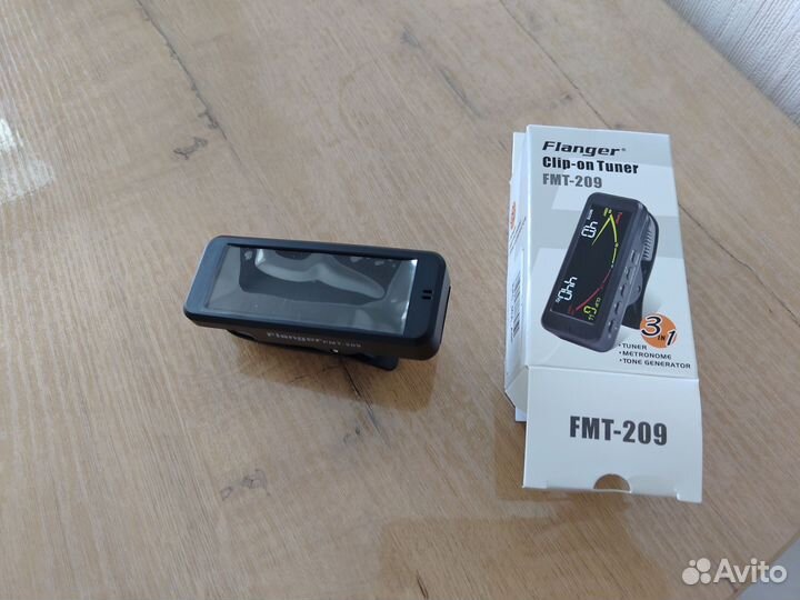 Тюнер для гитары