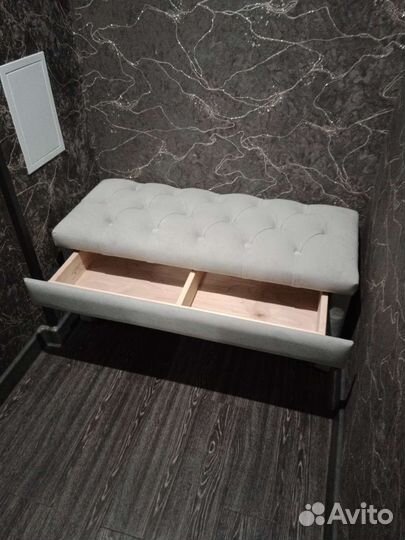 Банкетка в прихожую с ящиком