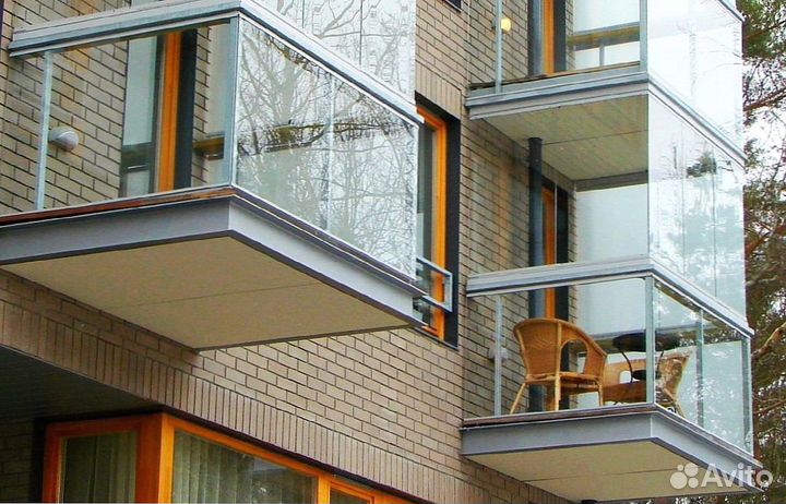 Безрамное раздвижное остекление