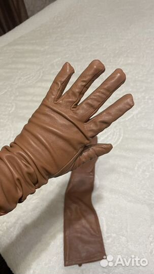 Длинные кожаные перчатки