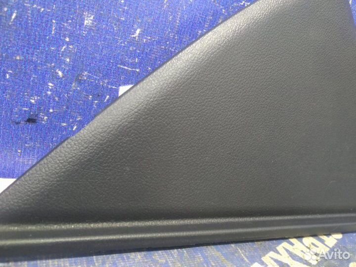 Боковая накладка торпеды Kia Cerato Koup купе G4KD