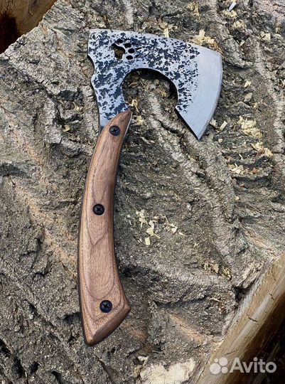 Топоры и тяпки цельнометаллические