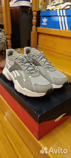 Кроссовки Reebok 42 размер оригинал