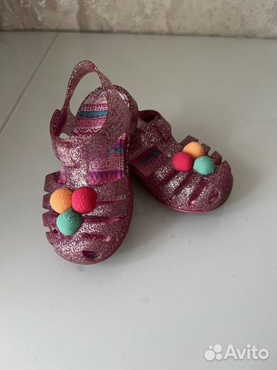 Сандалии Crocs C6
