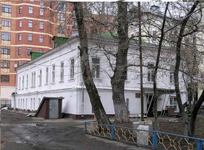 Здание, 825кв.м