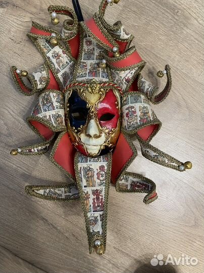 Венецианская маска