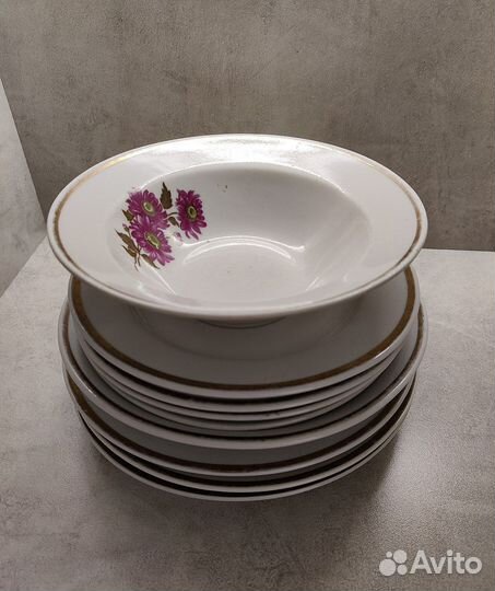 Набор тарелок Хайтинского фарфорового завода