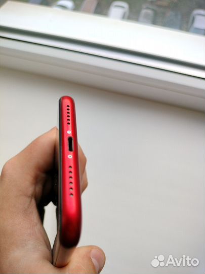 iPhone Xr, 64 ГБ