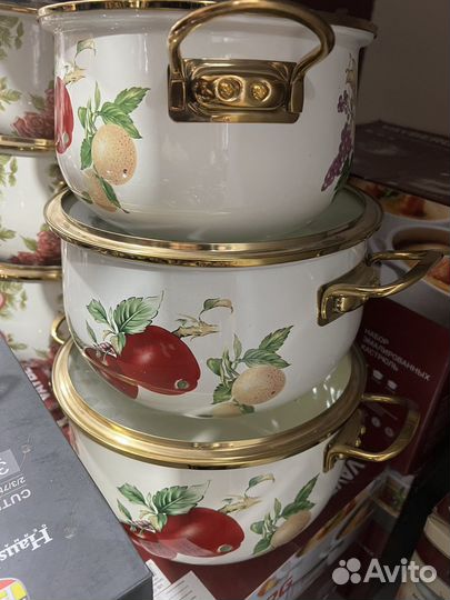 Набор кастрюль