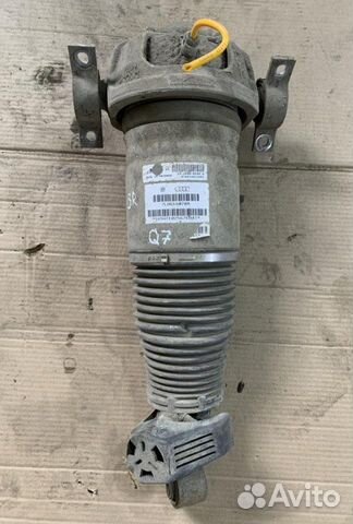 Стойка пневматическая задняя Audi Q7 2005 - 2015