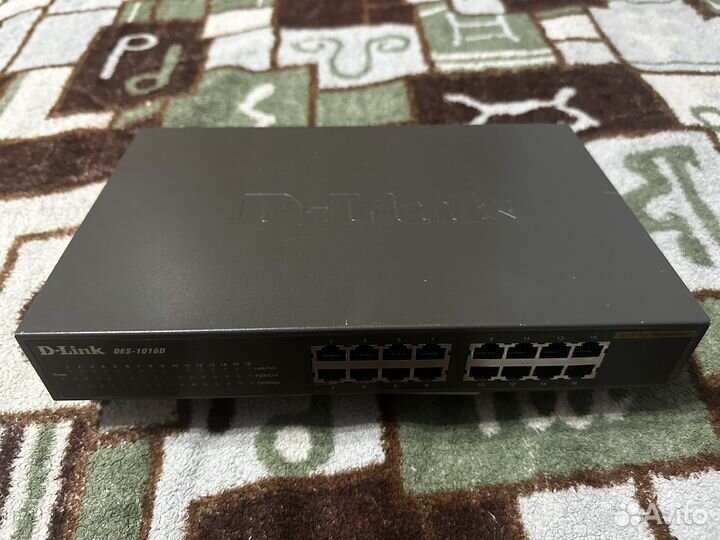 Коммутатор D-Link DES-1016D