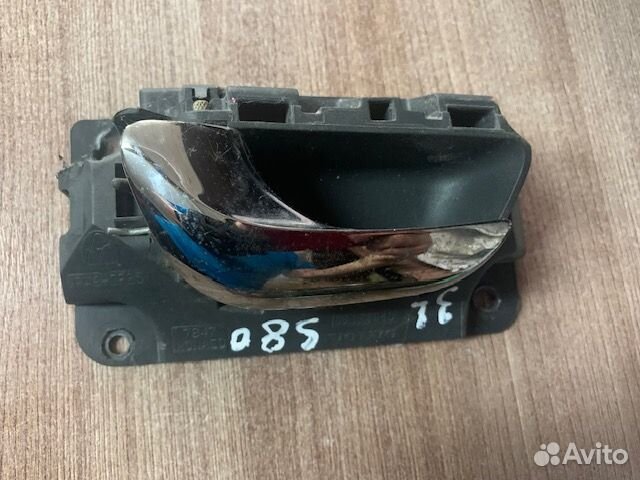 Ручка двери задней внутренняя левая Volvo S80