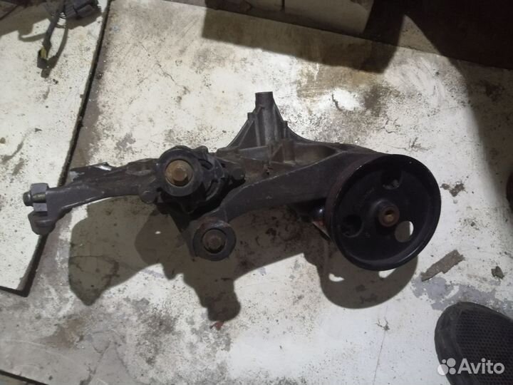 Гидроуселителя руля с площадкой