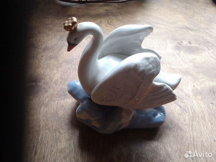 Статуэтка царевна лебедь