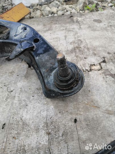 Запчасти на премьера нисан