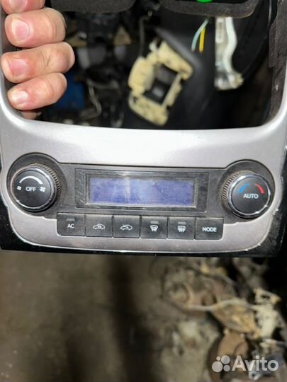 Блок управления климатом Geely Emgrand EC7 JL4G18