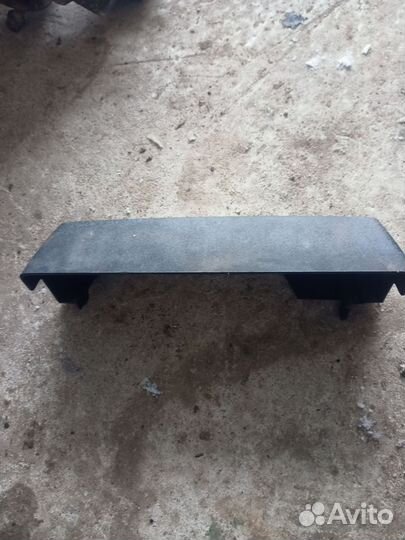 Накладка двигателя Audi A8 4.2 FSI 079103927H