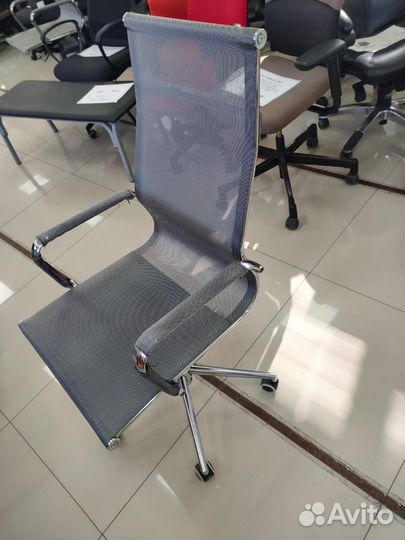 Компьютерное кресло сетка