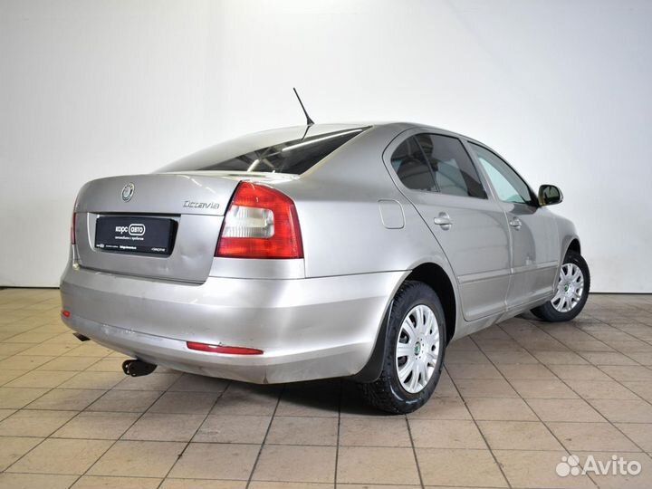 Skoda Octavia 1.6 AT, 2009, 267 185 км