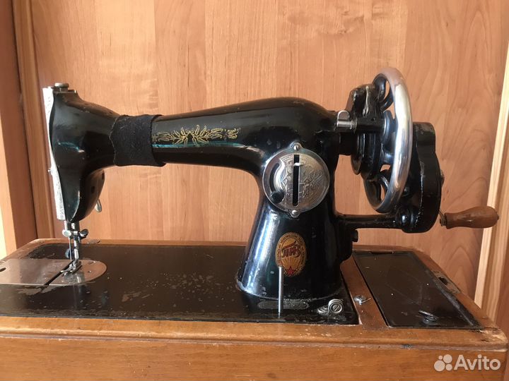 Швейная машинка ручная