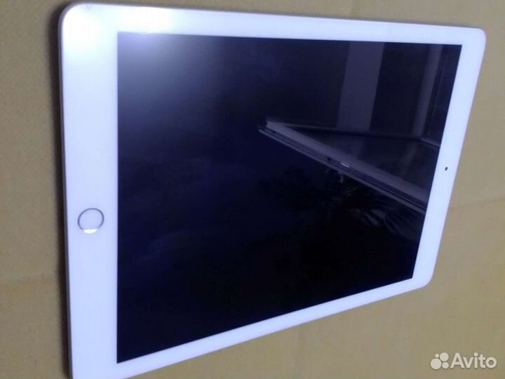 Планшет Apple iPad 6 2018 32gb в идеале