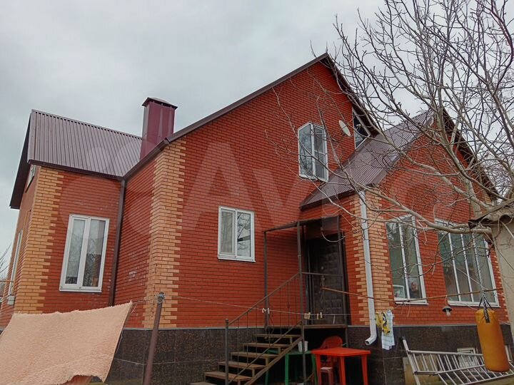 Дом 184 м² на участке 7,8 сот.