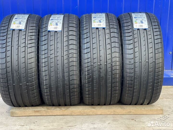 Triangle EffeXSport TH202 255/35 R18