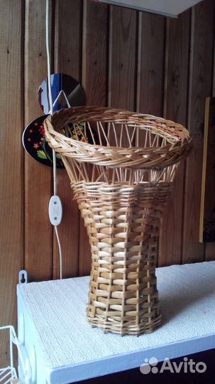 Ваза плетёная