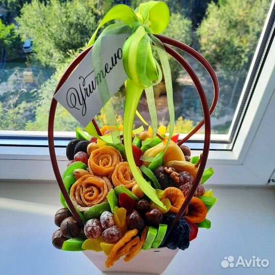 Съедобные букеты из сухофруктов