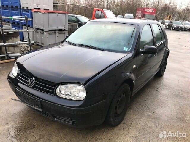 Разбор на запчасти Volkswagen Golf 4
