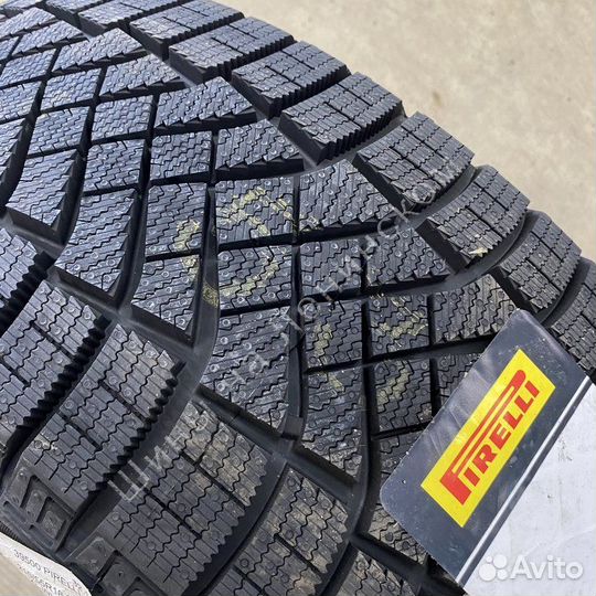 Pirelli ice zero fr 215 65 r16