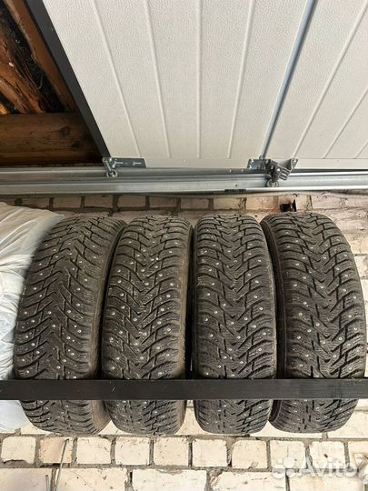 Nokian Tyres Hakkapeliitta 8 185/65 R15 и 185/65 R15