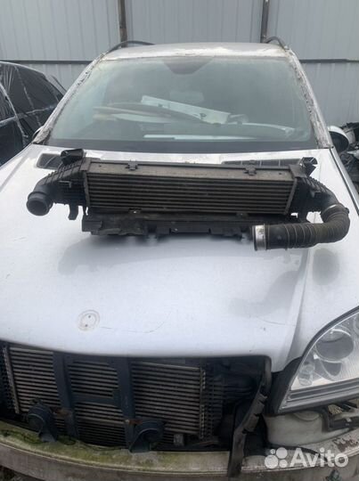 Интеркулер для Mercedes w212 w204