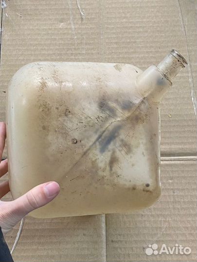 Бачок расширительный Лада Приора 2172 1 2008