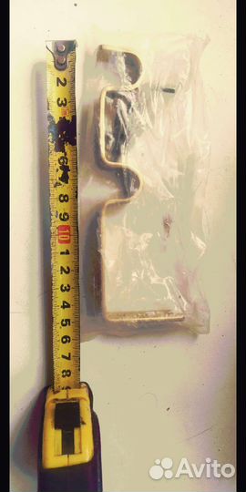 Кроштейн для карниза