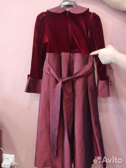 Платье на девочку 140