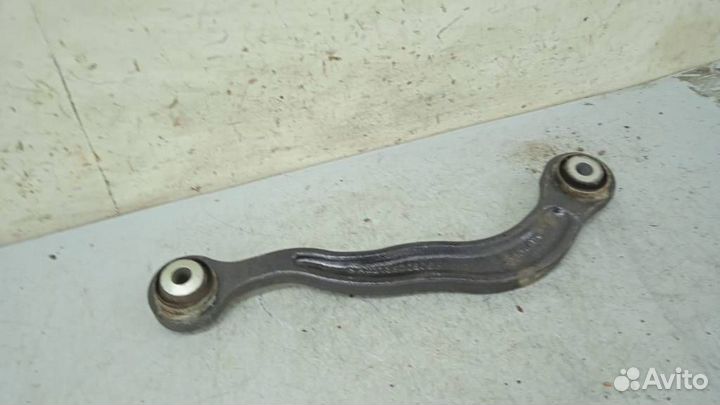 Рычаг задний поперечный верхний
