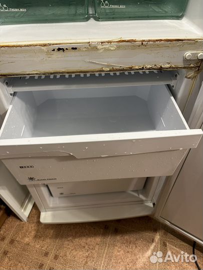 Холодильник 