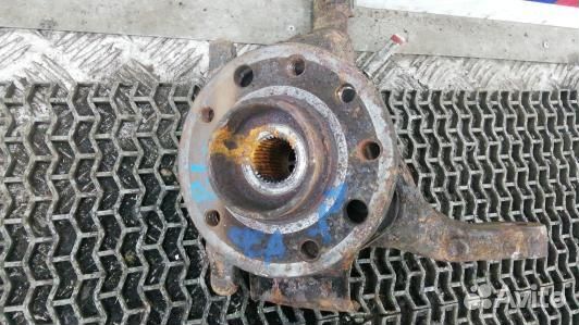 Ступица передняя левая opel zafira B (CEA17K901)