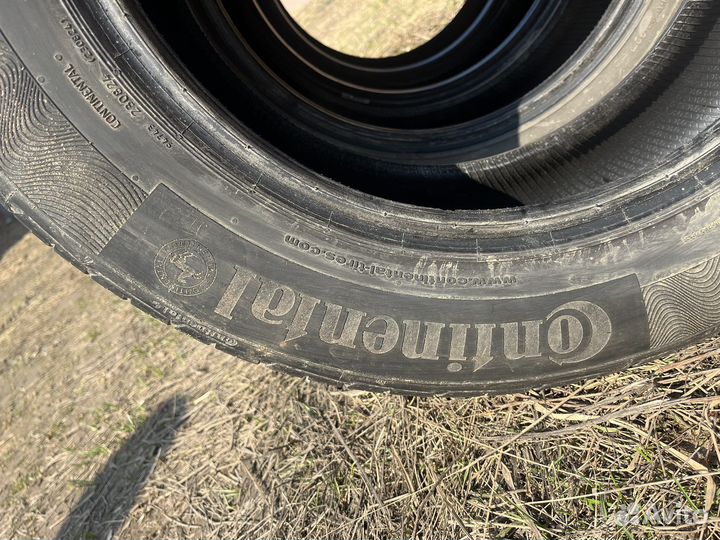 Continental ContiPremiumContact 225/60 R17