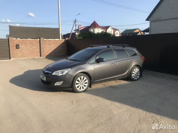 Opel Astra 1.6 МТ, 2012, 250 000 км