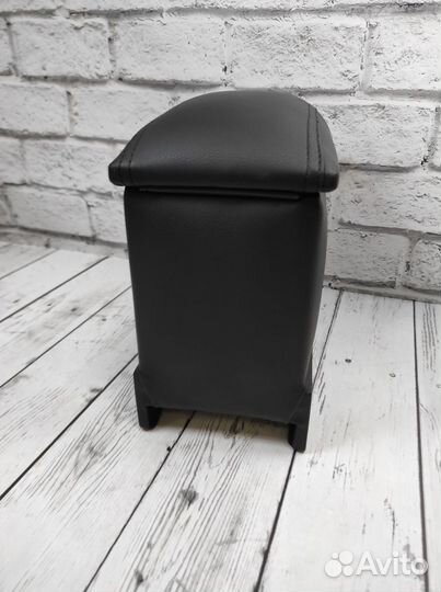 Подлокотник Skoda Octavia A4 Tour (1994 - )